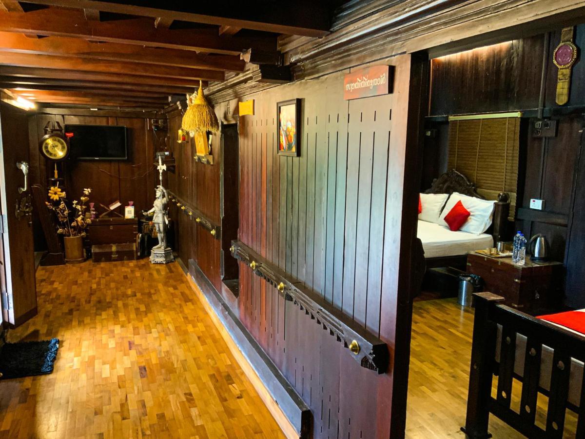 Castillo De Woods , The Private Luxury Villa , 8 Bhk, Vattavada Kottakamboor Екстериор снимка